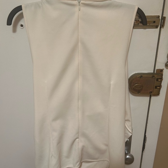 Ralph Lauren cross over assymetrical top. Back zip. - Picture 3 of 6